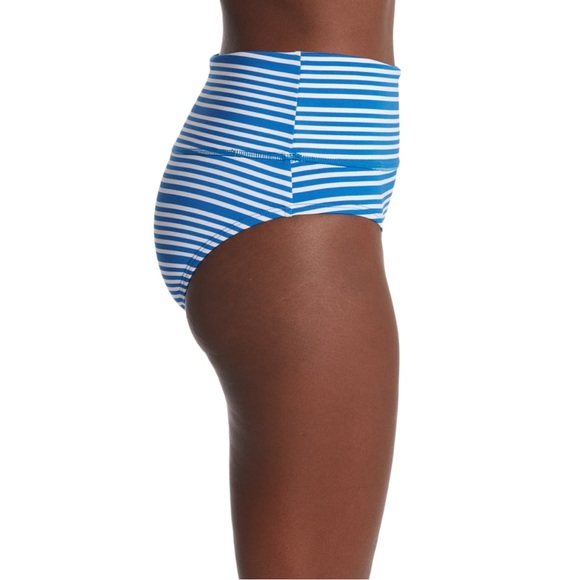 NIKE Sport Mesh High-waist Swim Bottoms - Picture 3 of 10